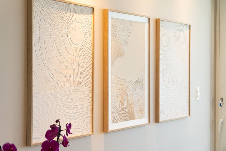 Encantadora casa com 02 suítes à beira-mar