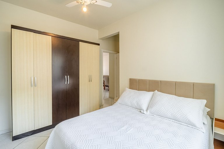 Casa com 04 dormitórios