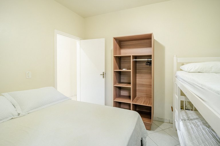 Casa com 04 dormitórios