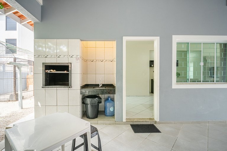 Casa com 04 dormitórios