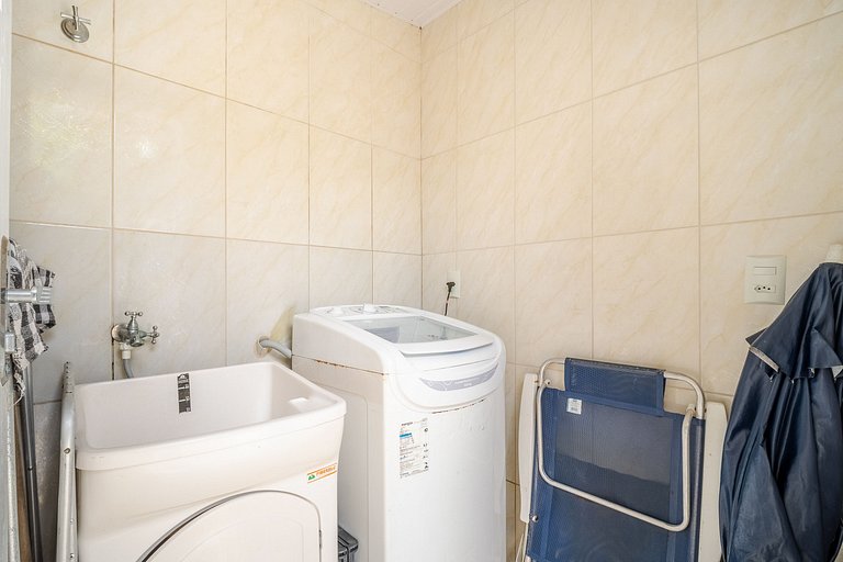 Casa com 04 dormitórios