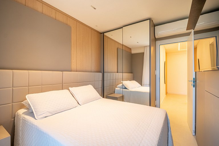 Cobertura duplex com piscina e academia no prédio