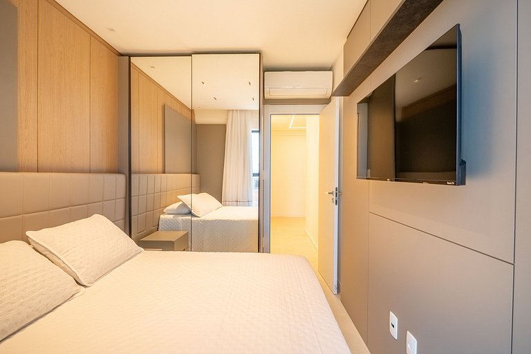 Cobertura duplex com piscina e academia no prédio