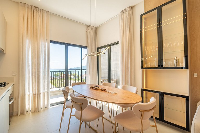 Cobertura duplex com piscina e academia no prédio