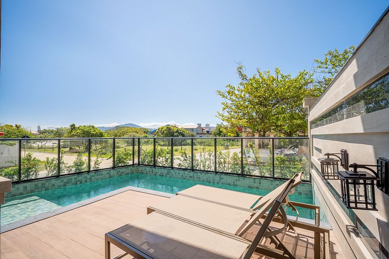 Cobertura duplex com piscina e academia no prédio