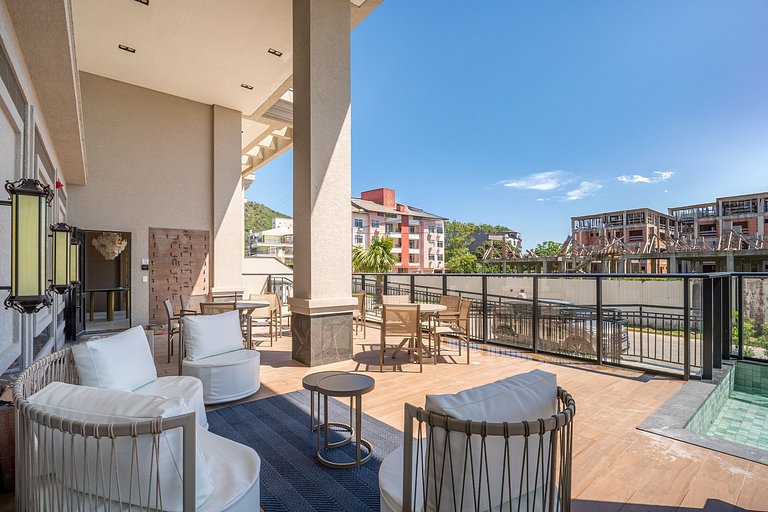Cobertura duplex com piscina e academia no prédio
