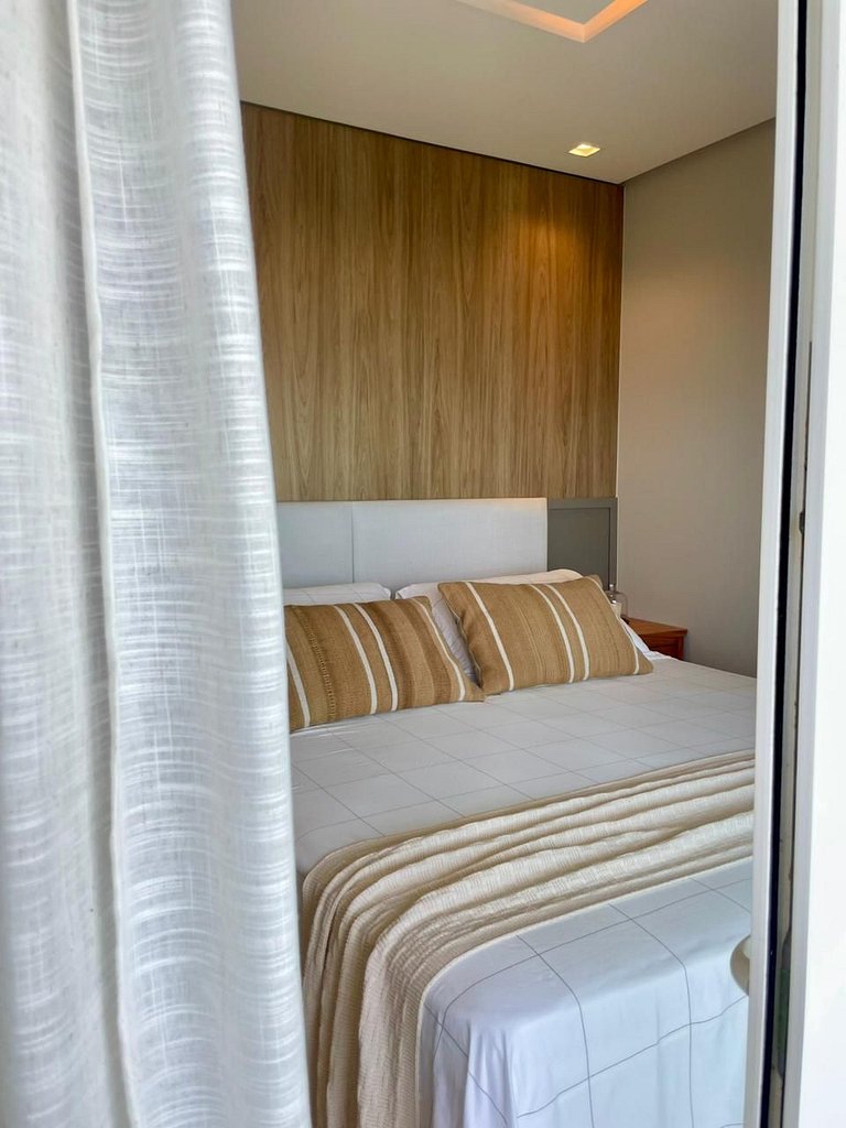 Residencial Guilhermina frente ao mar com 02 suítes