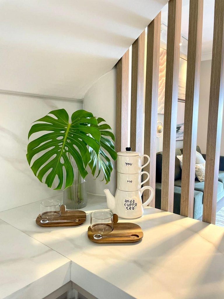 Residencial Guilhermina frente ao mar com 02 suítes