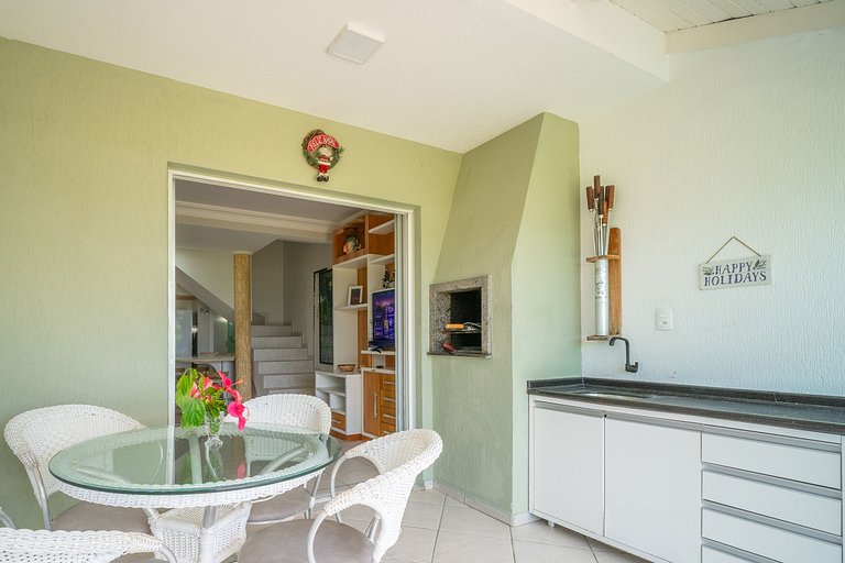 Frente ao mar - Residencial Guilhermina - Casa 08