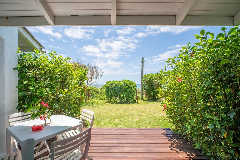 Frente ao mar - Residencial Guilhermina - Casa 08