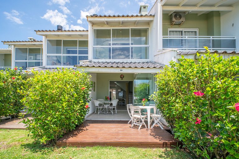 Frente ao mar - Residencial Guilhermina - Casa 08