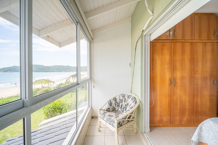 Frente ao mar - Residencial Guilhermina - Casa 08