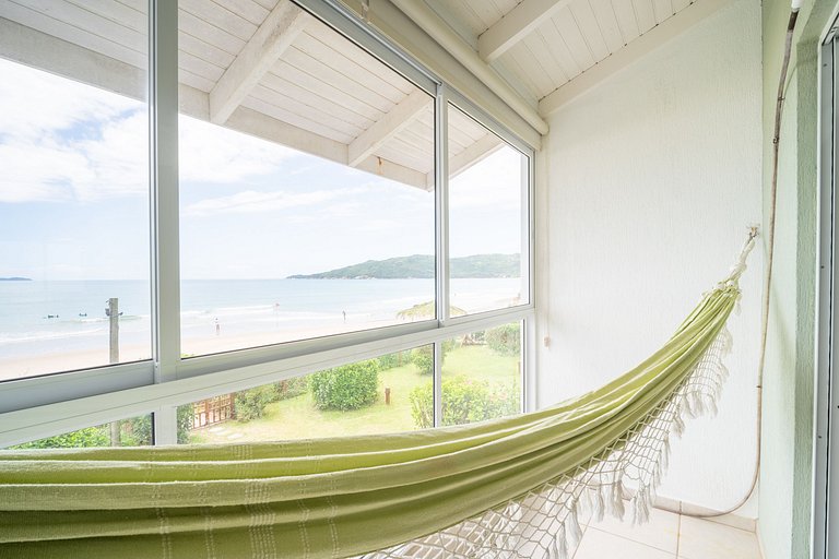 Frente ao mar - Residencial Guilhermina - Casa 08