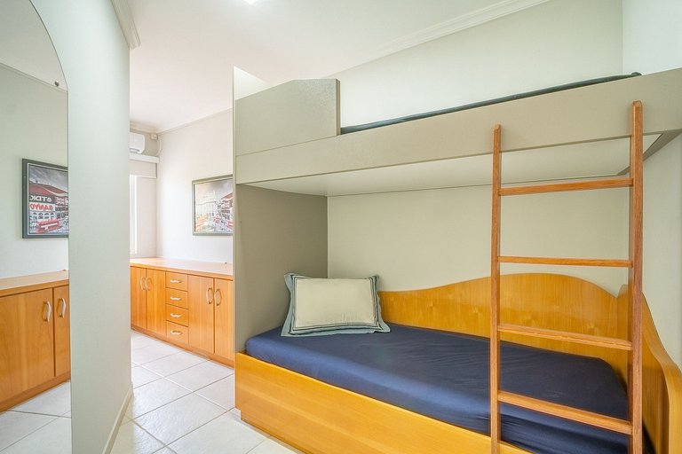 Frente ao mar - Residencial Guilhermina - Casa 08