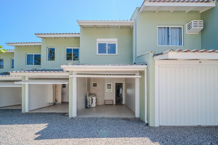 Residencial Guilhermina frente ao mar com 02 suítes