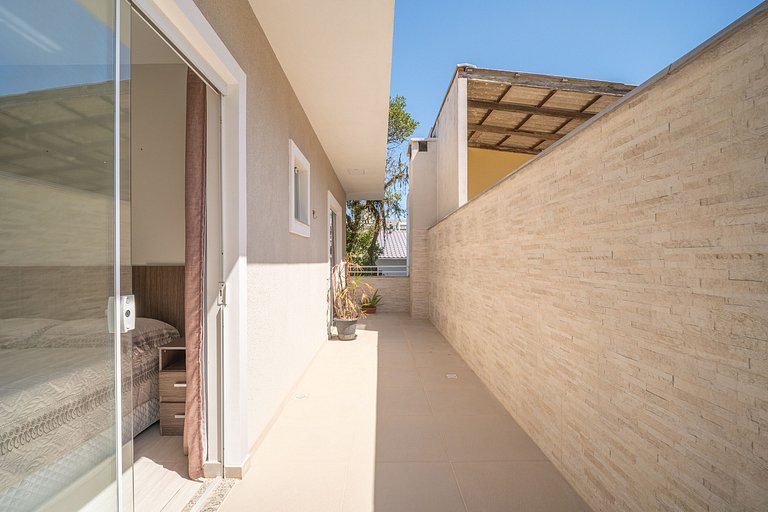 Casa com piscina, área de lazer com 08 dormitórios