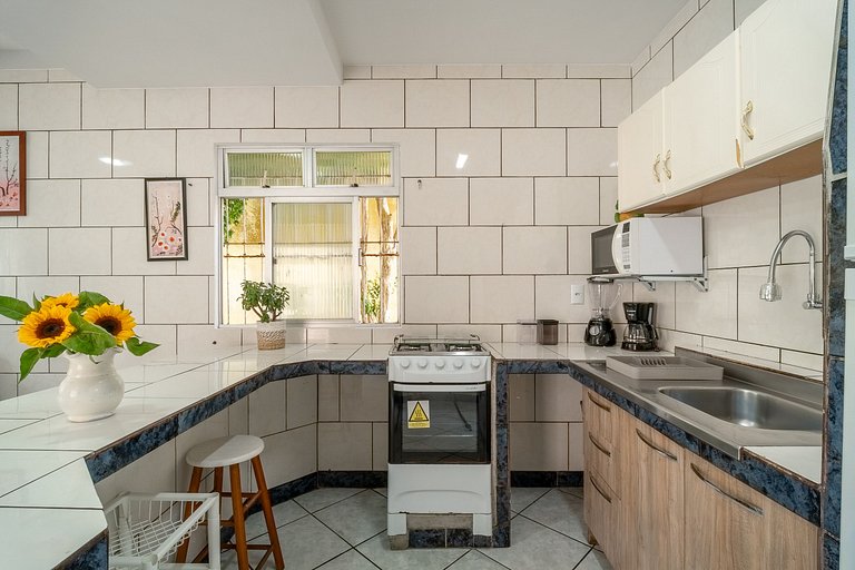 Casa com 02 quartos 150m da praia