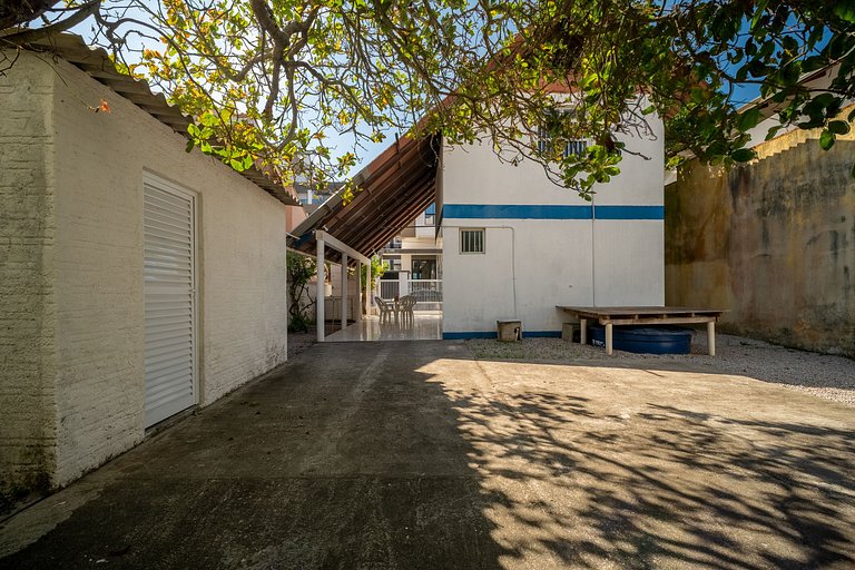 Casa com 02 quartos 150m da praia