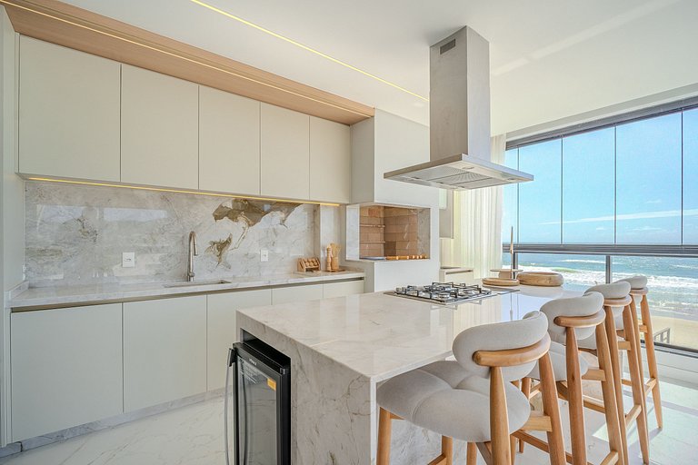 Nascer do Amanhã | Frente Mar | 03 suítes