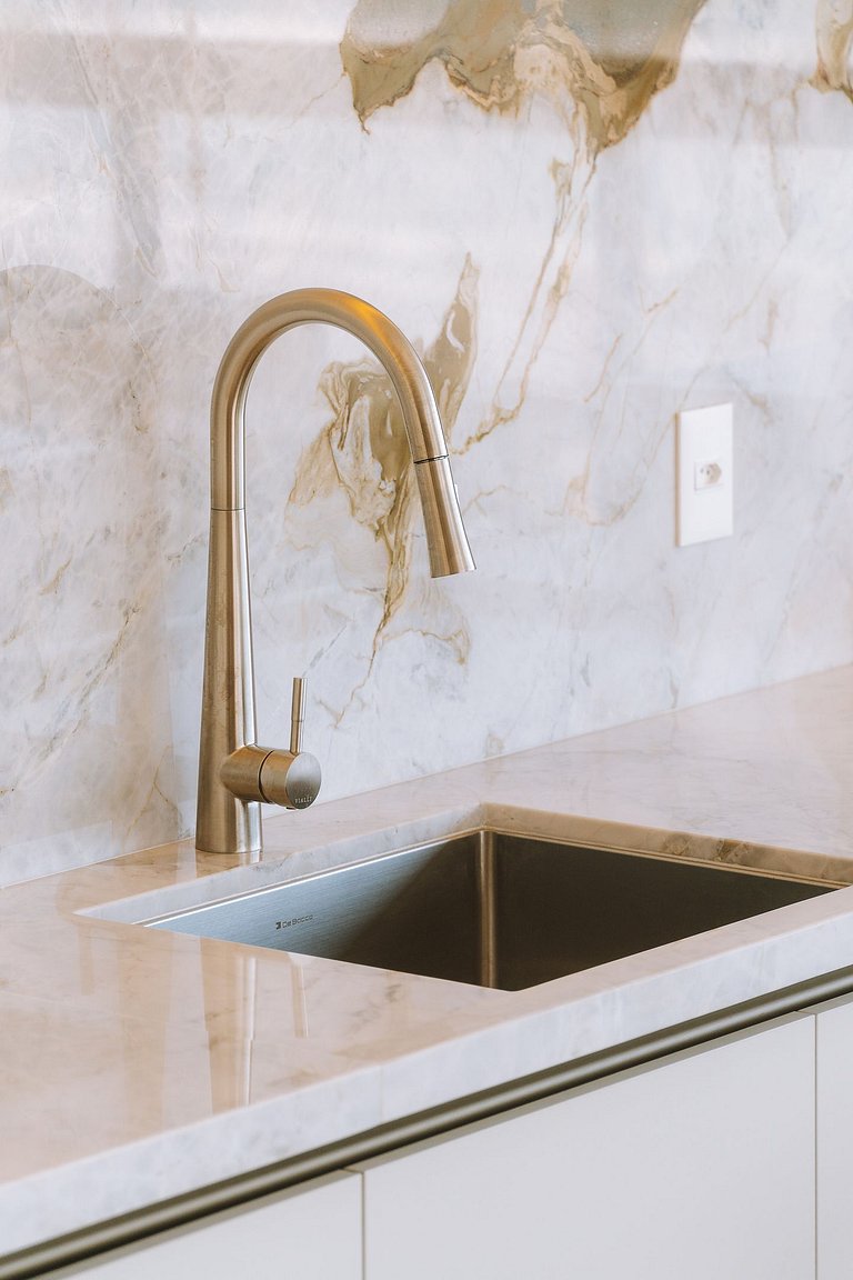 Nascer do Amanhã | Frente Mar | 03 suítes