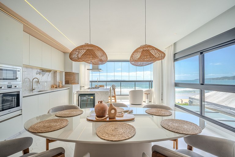 Nascer do Amanhã | Frente Mar | 03 suítes