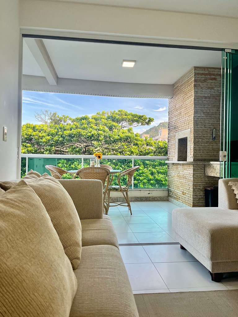 Apartamento 02 quartos a 150m da praia em Canto Grande