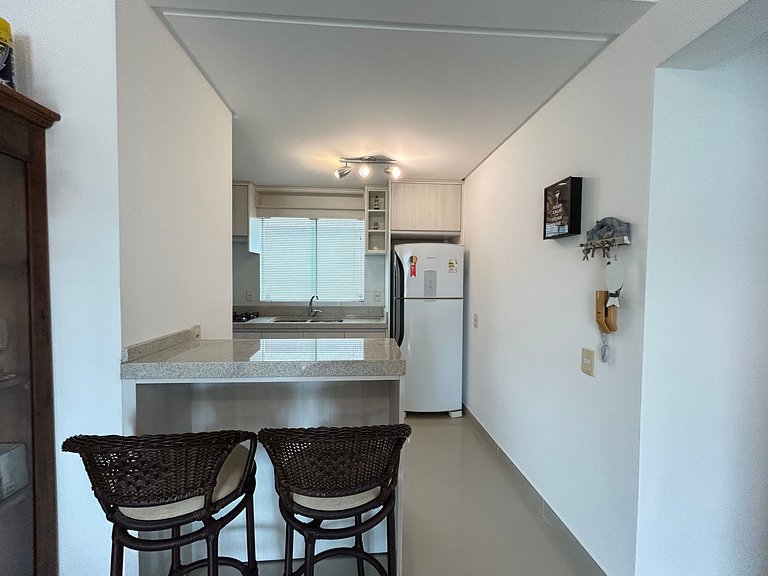 Apartamento duplex 02 quartos com vista mar em Canto Grande,