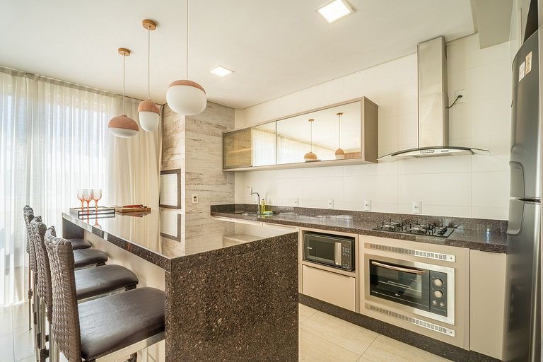 Cobertura 03 suítes, piscina privativa e vista mar