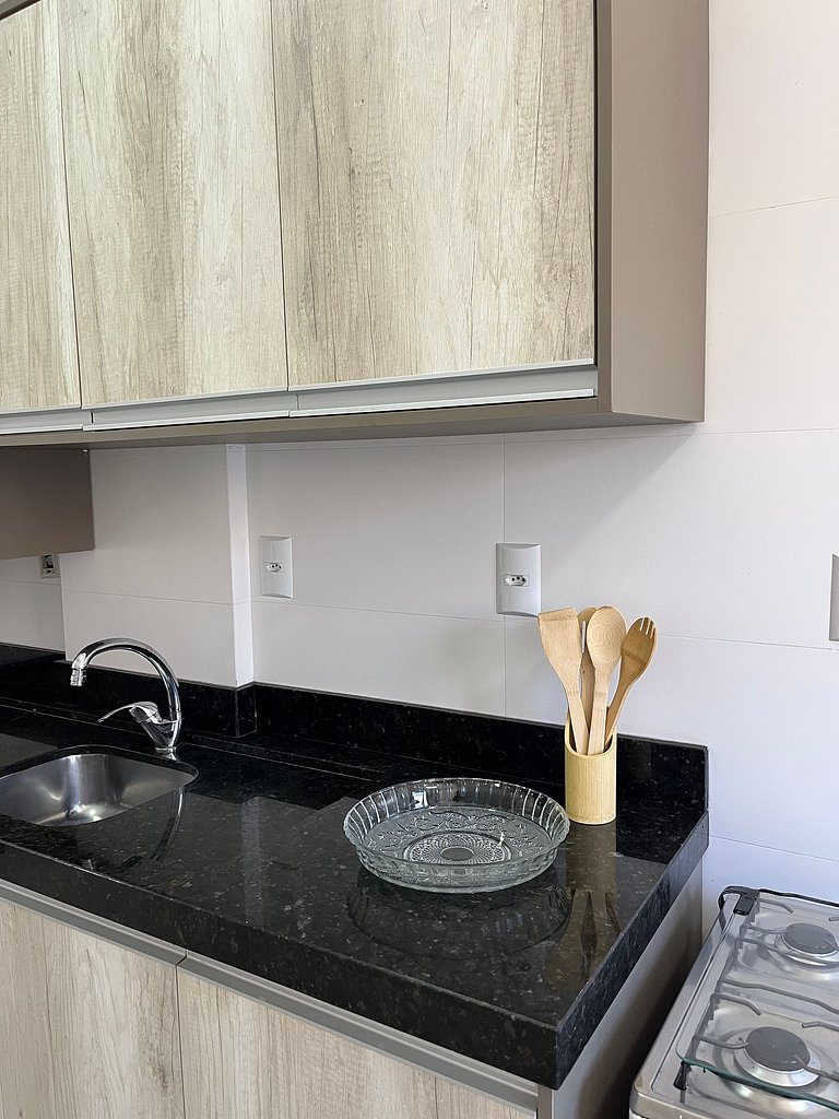Apartamento com 02 quartos | 30m da praia