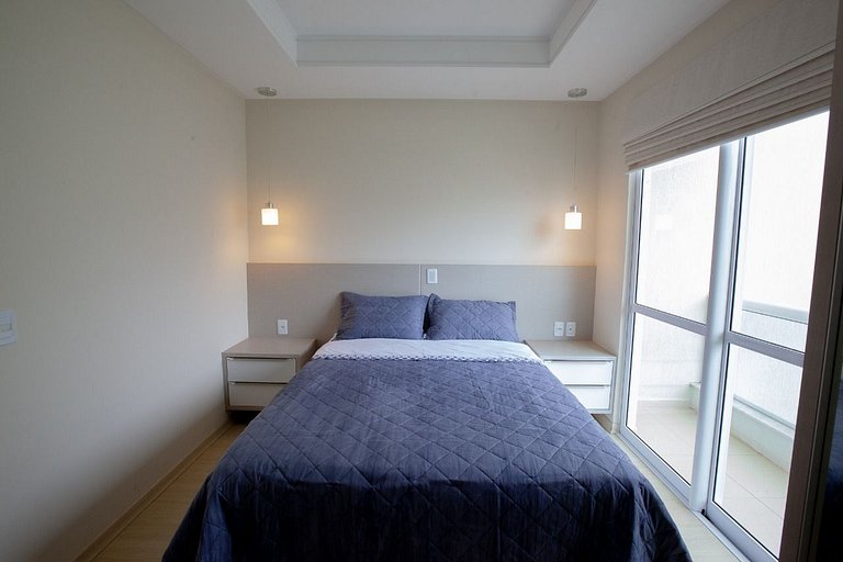 Duplex à beira-mar com piscina e acesso à praia