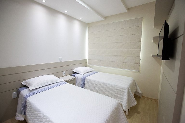 Duplex à beira-mar com piscina e acesso à praia