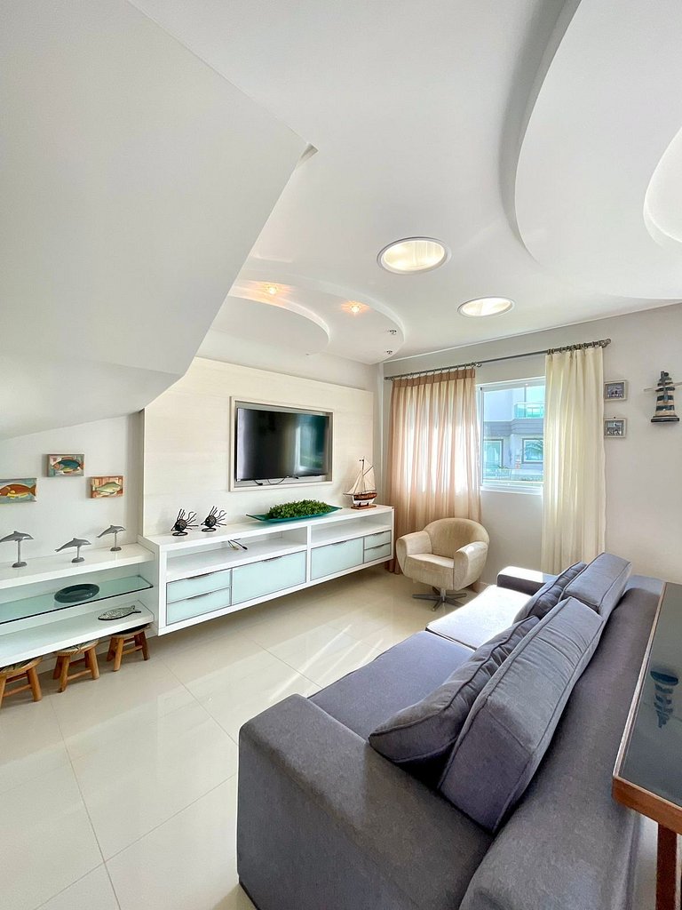 Duplex à venda no Petit Village, em Canto Grande