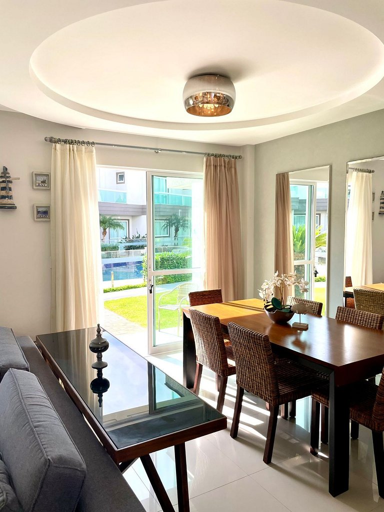 Duplex à venda no Petit Village, em Canto Grande