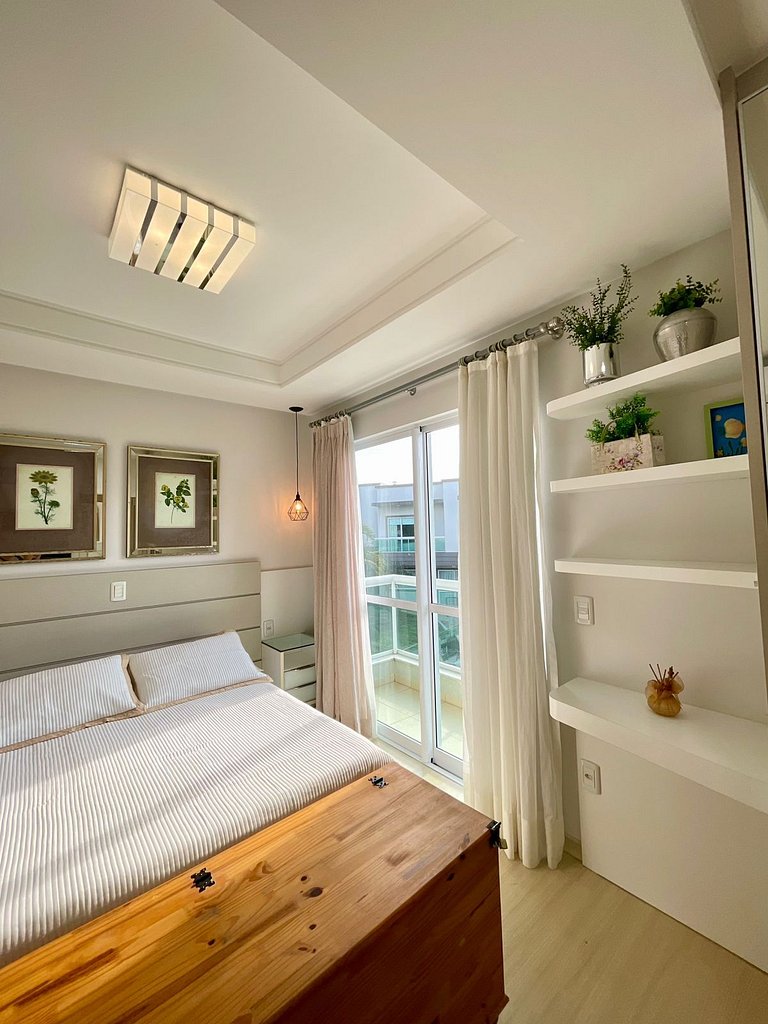 Duplex à venda no Petit Village, em Canto Grande