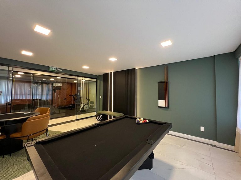 Cobertura duplex com piscina e academia no prédio