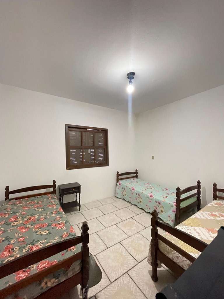 Casa térrea à venda na melhor localização de Canto Grande