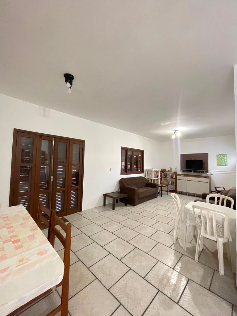 Casa térrea à venda na melhor localização de Canto Grande