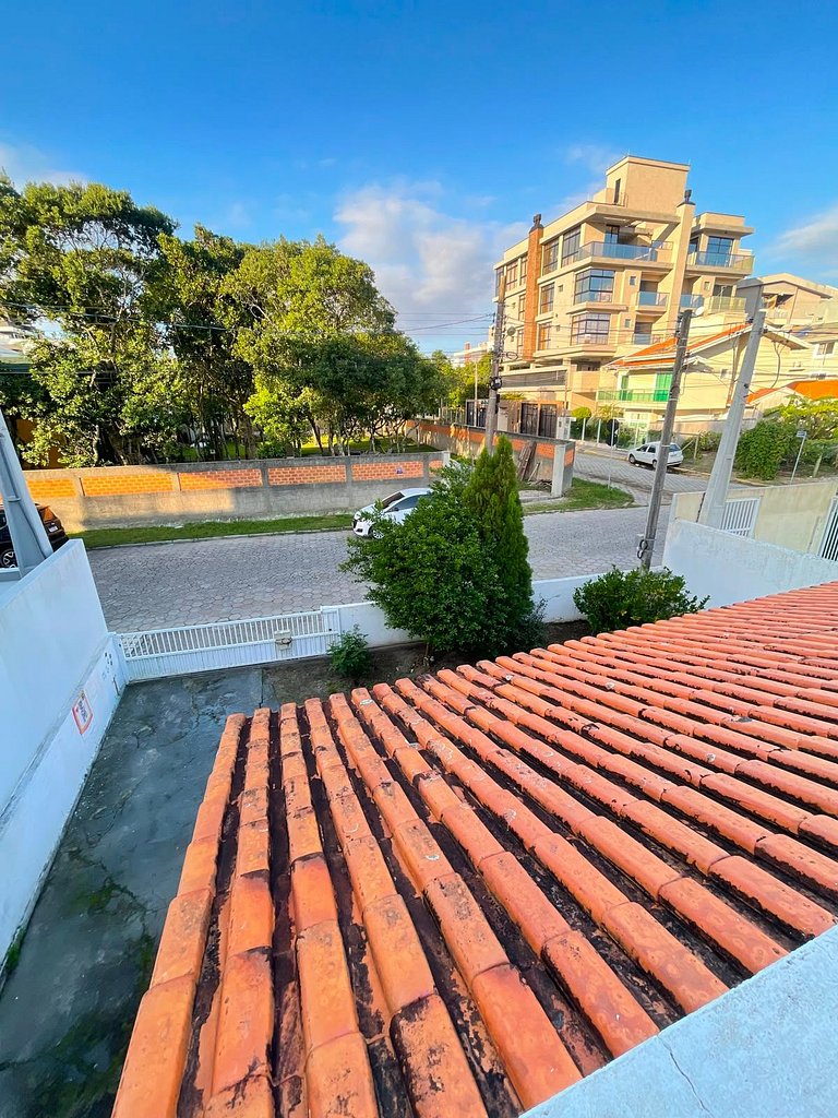Casa térrea à venda na melhor localização de Canto Grande
