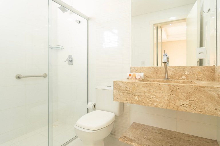 Duplex à beira-mar com piscina e acesso à praia