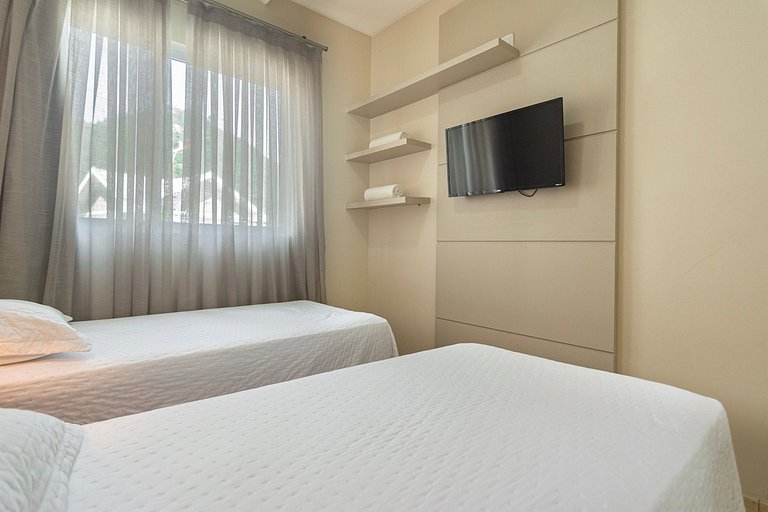 Duplex à beira-mar com piscina e acesso à praia