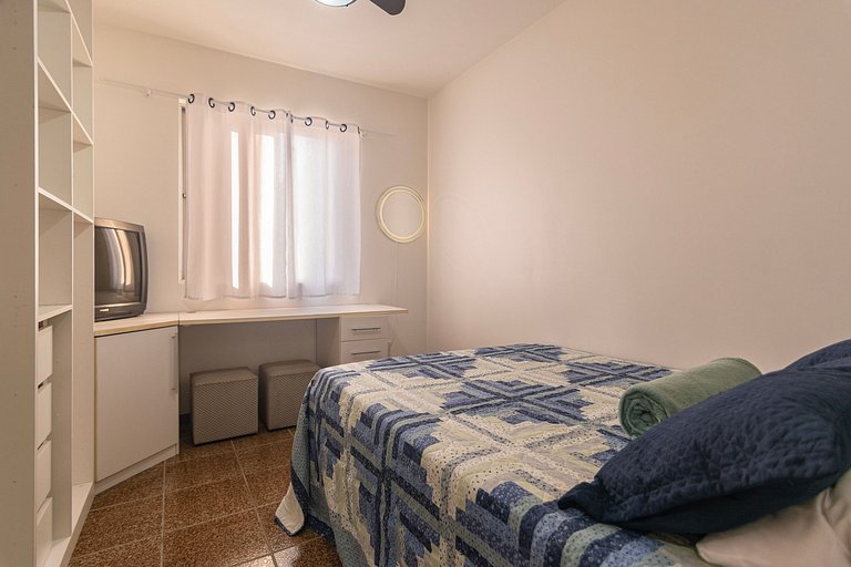 Apartamento com 03 quartos