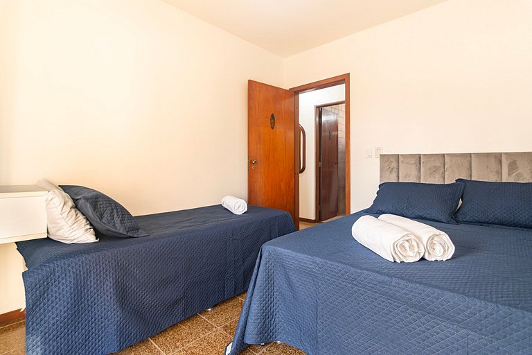 Apartamento com 03 quartos