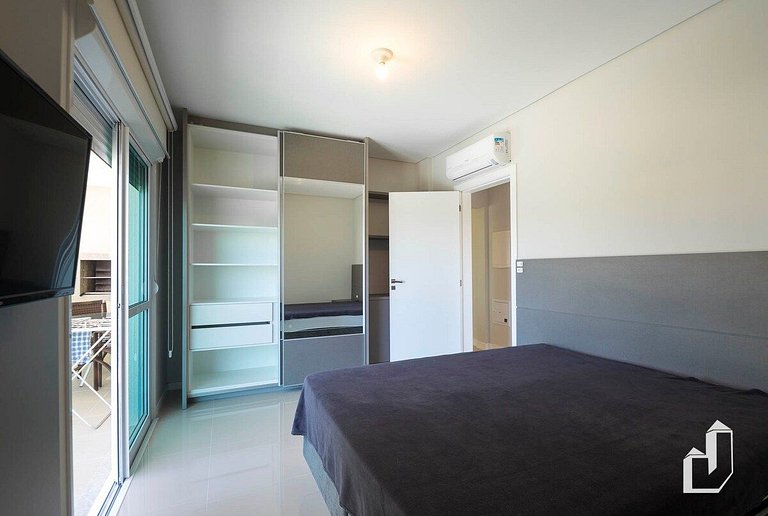 Apartamento com vista para o mar com 02 dormitórios